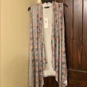 NWT sleeveless Indian head design vest